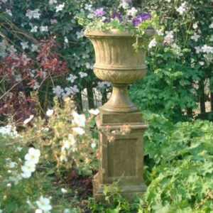 VS110-Small-Adam-Urn-cast-stone-Urn-acanthus-cast-stone