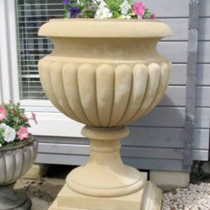 VS220-Chatsworth-cast-stone-urn-acanthus-cast-stone