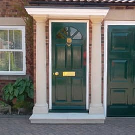 door-surrounds-keystone-acanthus-cast-stone